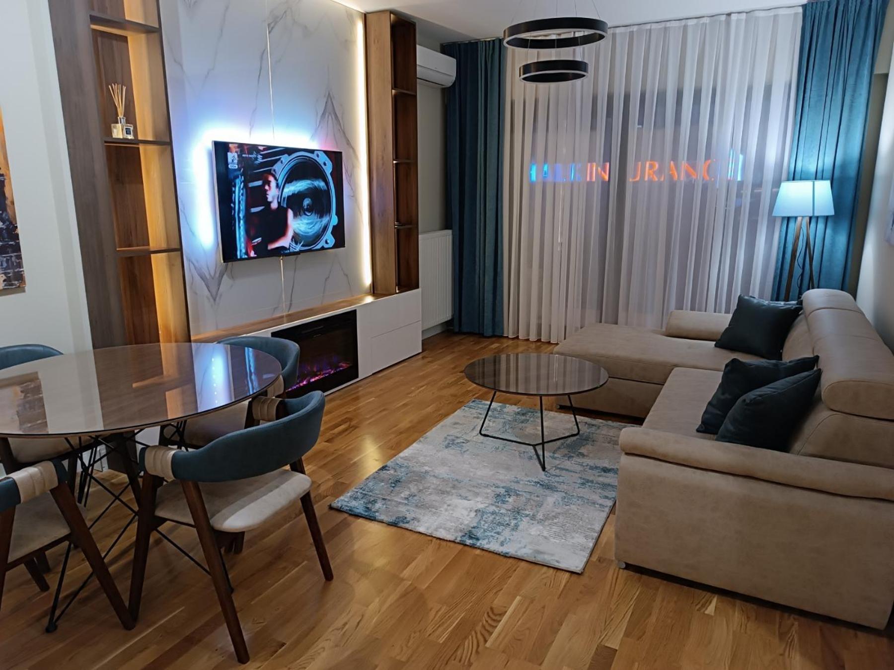 Anika Luxury Apartment At Diamond Center 斯科普里 外观 照片