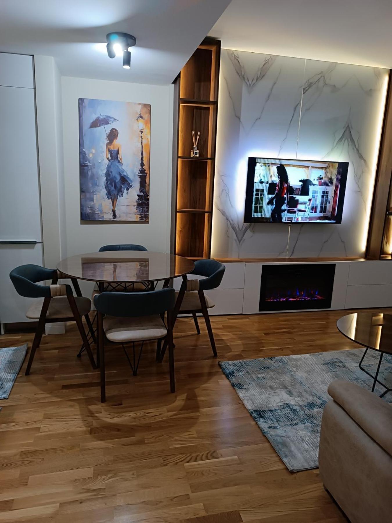 Anika Luxury Apartment At Diamond Center 斯科普里 外观 照片