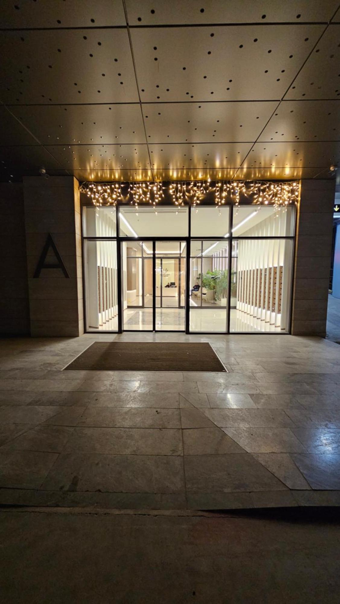 Anika Luxury Apartment At Diamond Center 斯科普里 外观 照片