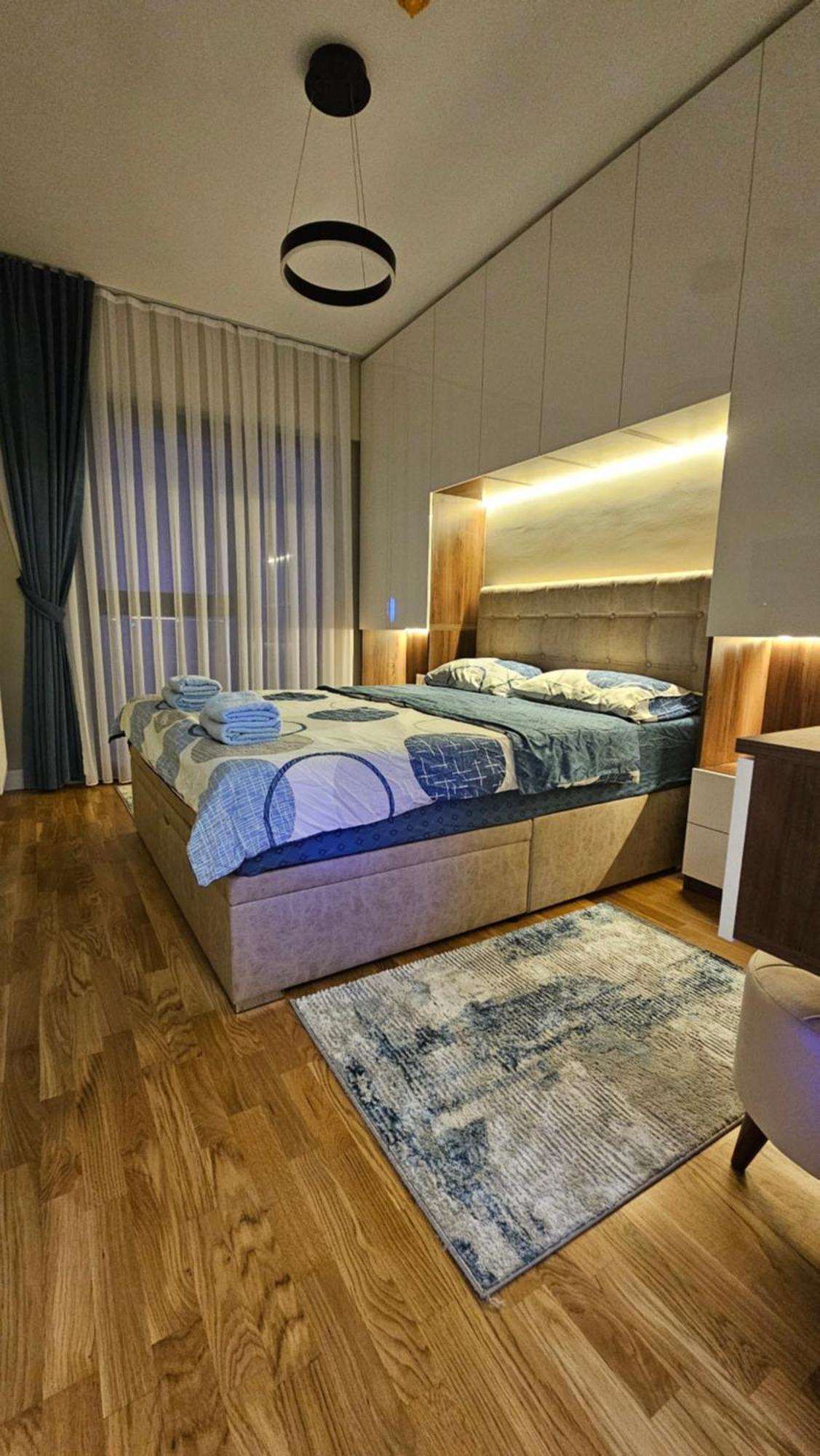 Anika Luxury Apartment At Diamond Center 斯科普里 外观 照片