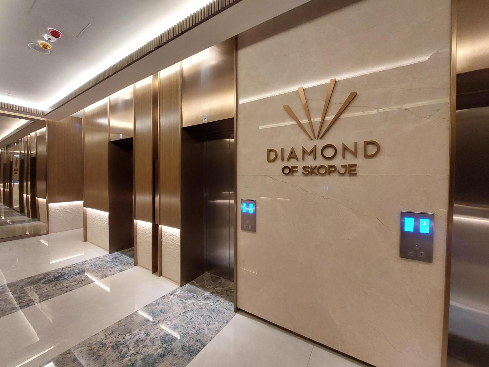 Anika Luxury Apartment At Diamond Center 斯科普里 外观 照片