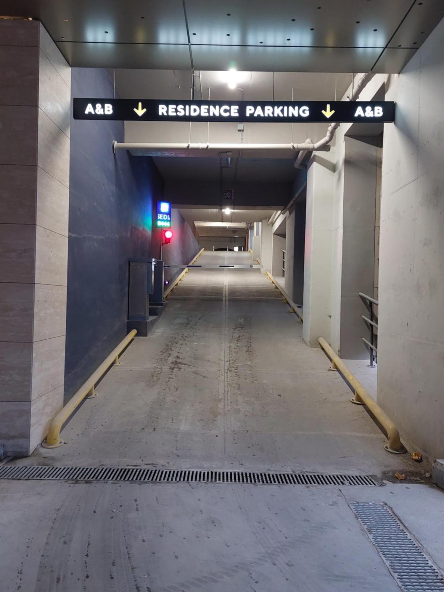 Anika Luxury Apartment At Diamond Center 斯科普里 外观 照片